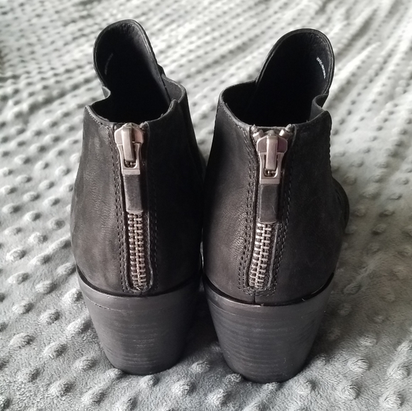 NWOB Eileen Fisher Walt Cross Strap Black Bootie - Picture 6 of 9